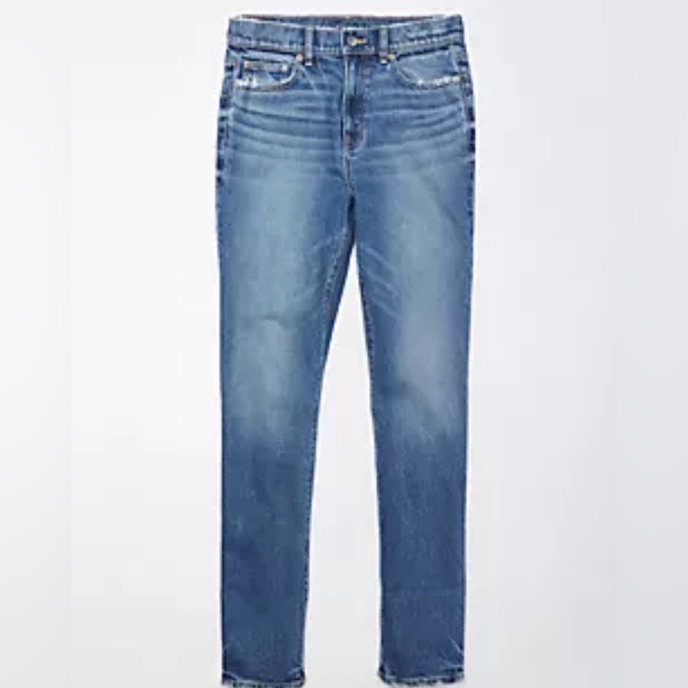 AE Stretch Super High-Waisted
Straight Jean 4 Short